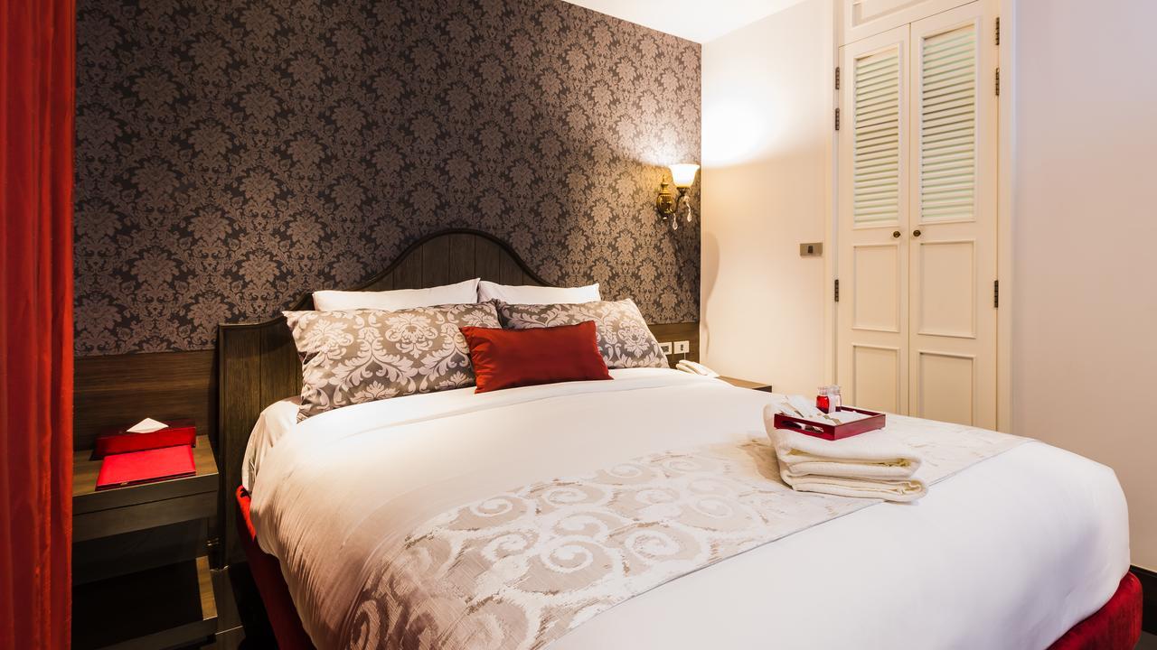 The Fah Silom Hotel Банкок Екстериор снимка